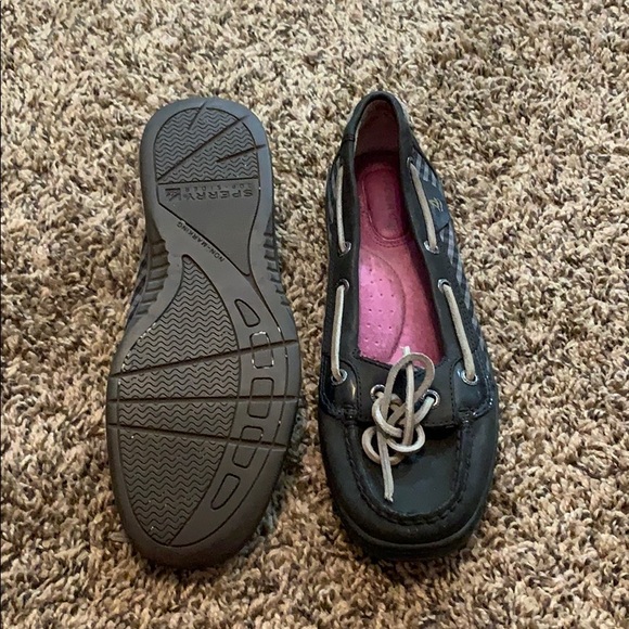 Shoes - Picture 2 of 2